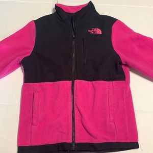 Girls Northface no hood jacket pink and black size (16)